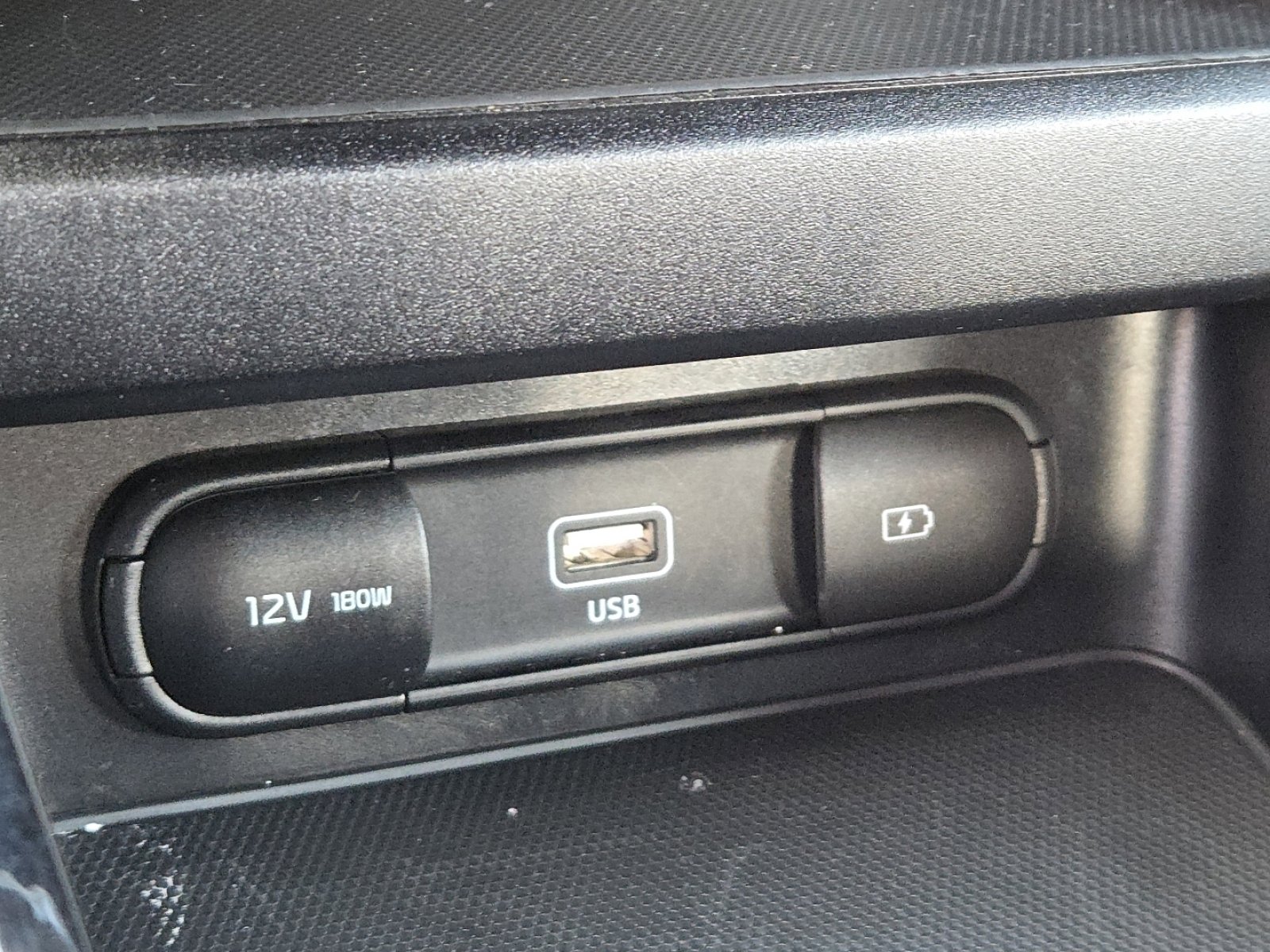 Used 2024 Kia Forte GT-Line image 30