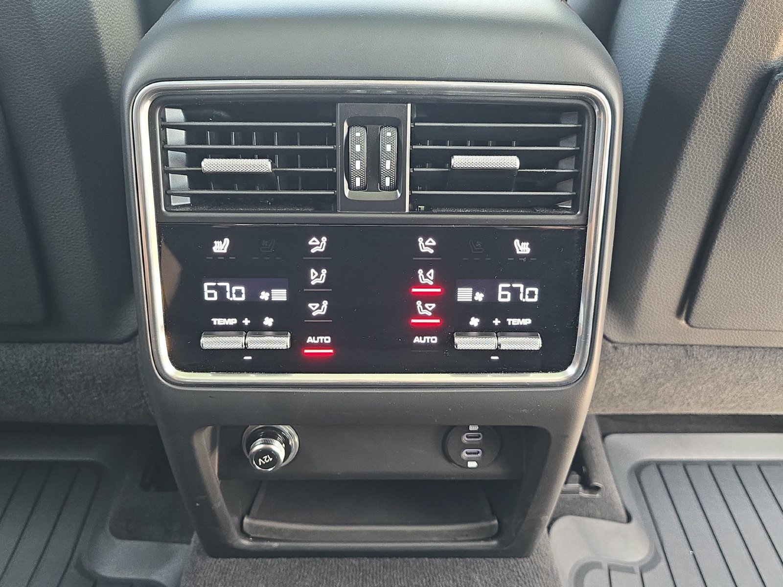 Certified 2023 Porsche Cayenne Platinum Edition AWD/4WD image 15