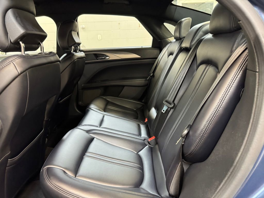 Used 2019 Lincoln MKZ Premiere image 16