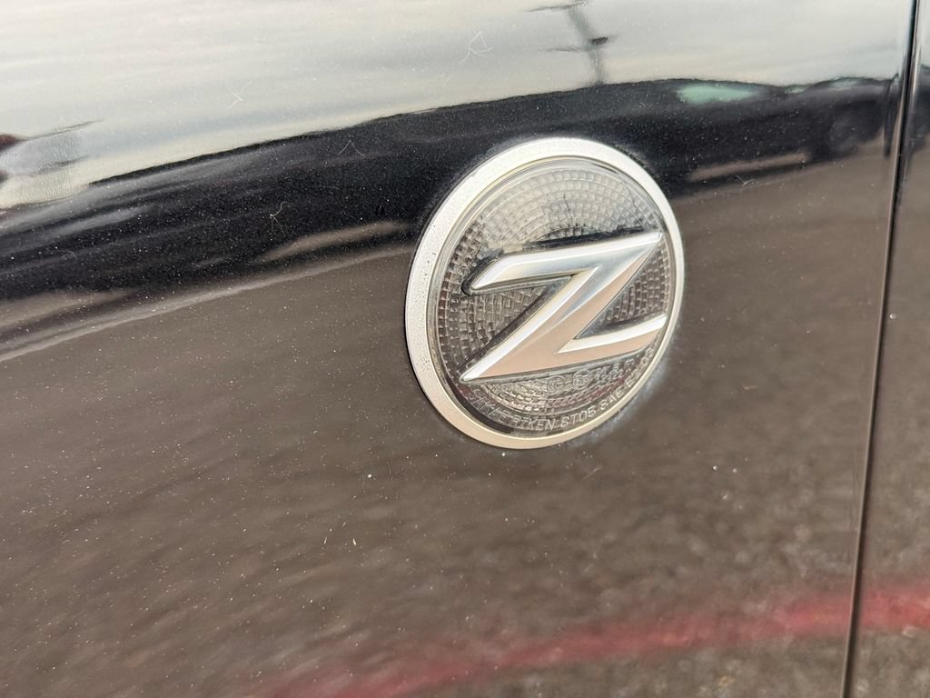 Used 2011 Nissan 370Z Touring RWD image 13