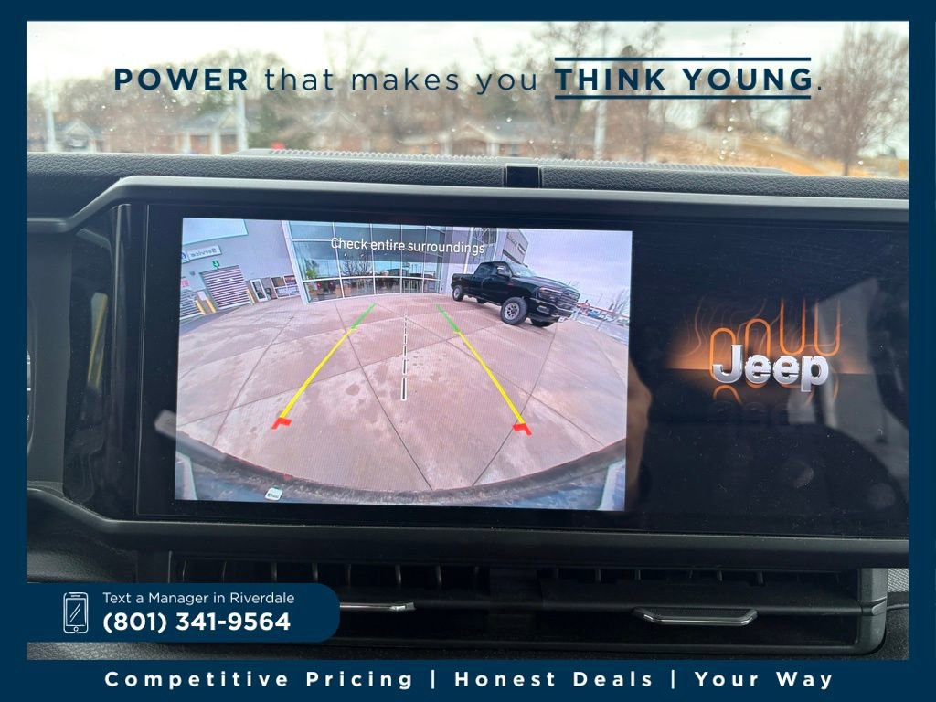 Used 2024 Jeep Wrangler Unlimited w/ LED Headlamp & Fog Lamp Group image 27