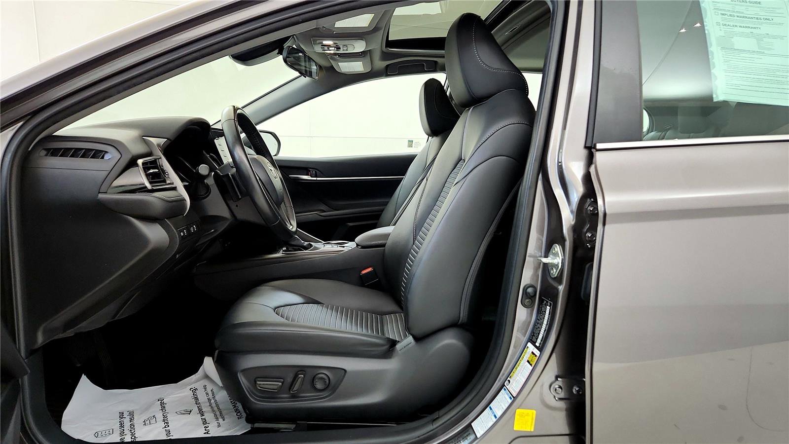 Used 2023 Toyota Camry SE image 25
