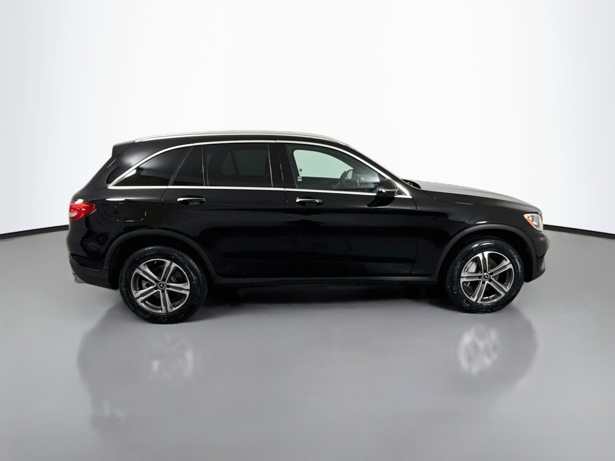 Used 2018 Mercedes-Benz GLC 300 4MATIC image 8