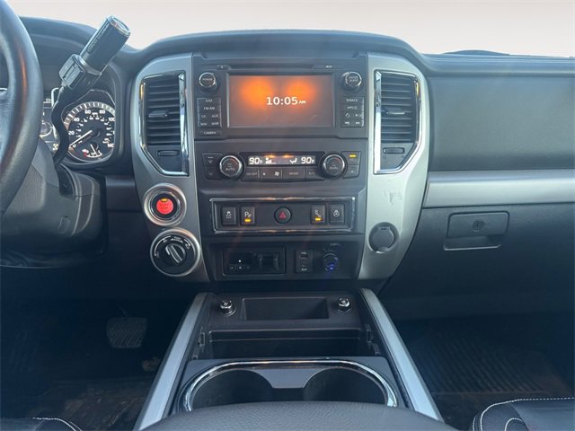 Used 2018 Nissan Titan PRO-4X w/ Pro-4x Convenience Package image 11