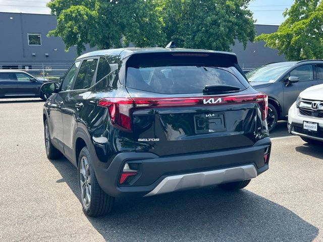 Used 2026 Kia Seltos LX AWD/4WD image 9