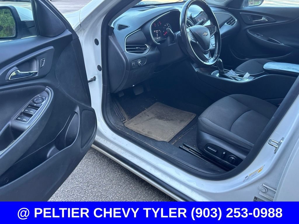Used 2020 Chevrolet Malibu RS FWD image 11