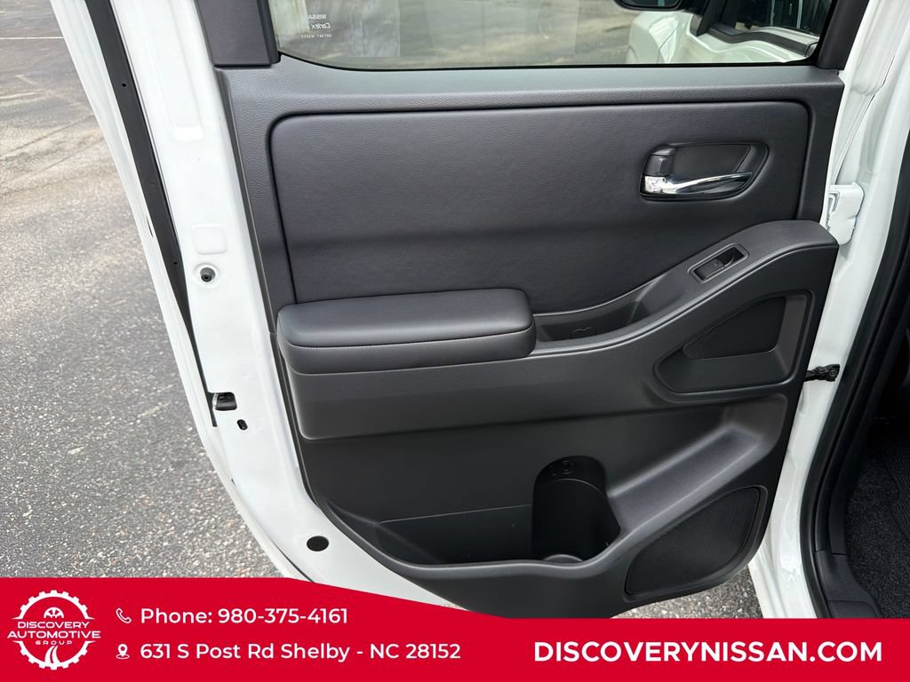Certified 2025 Nissan Frontier SV RWD image 30