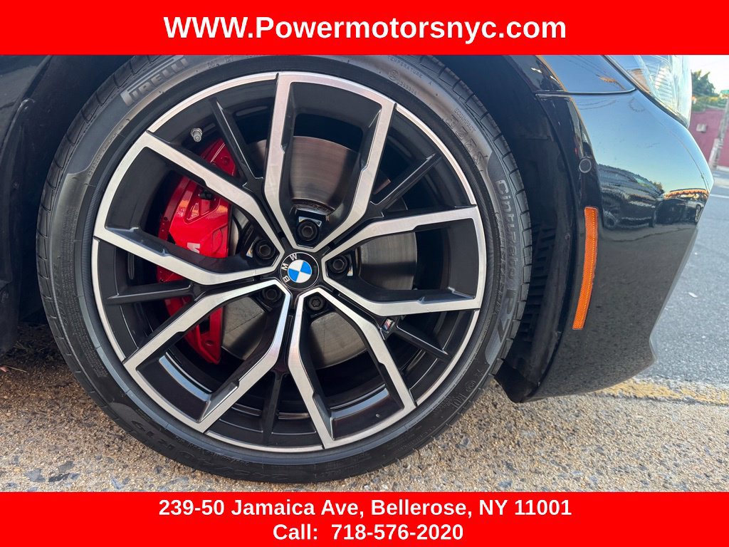 Used 2022 BMW M550i xDrive w/ Executive Package AWD/4WD image 21