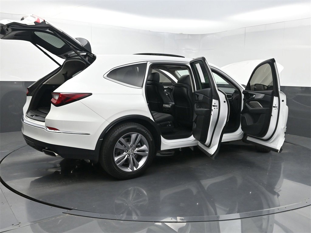 Used 2023 Acura MDX SH-AWD image 44