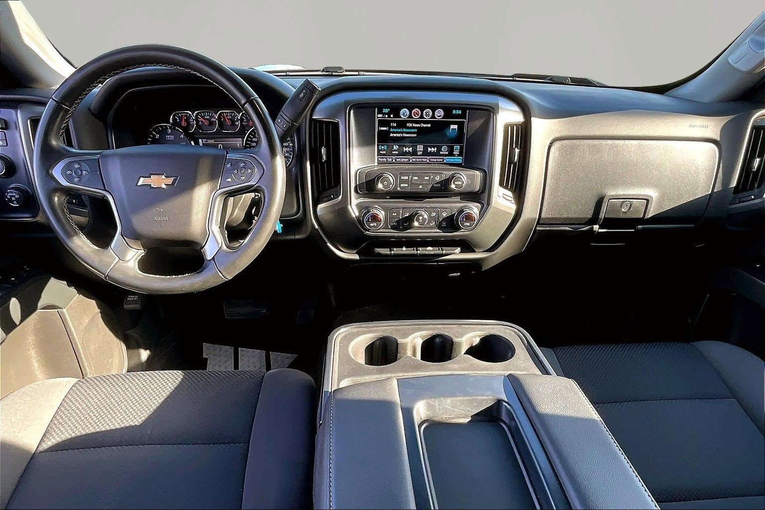 Used 2018 Chevrolet Silverado 1500 LT w/ All Star Edition image 9