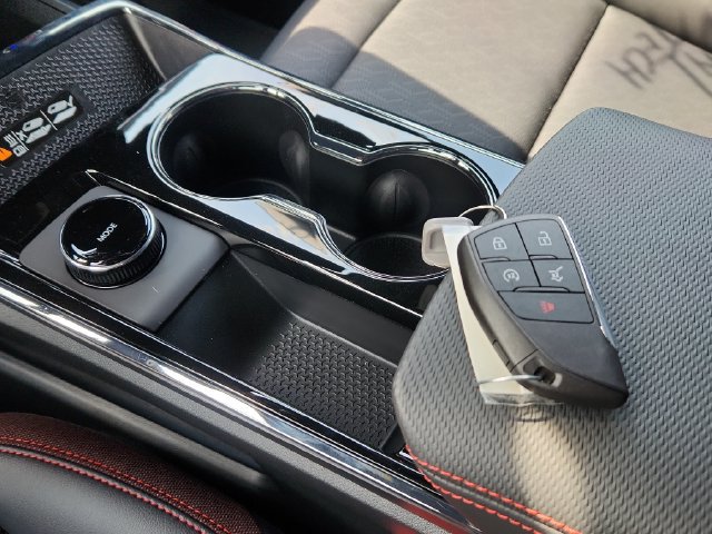 New 2027 Chevrolet Equinox RS w/ Safety and Technology Package FWD image 33