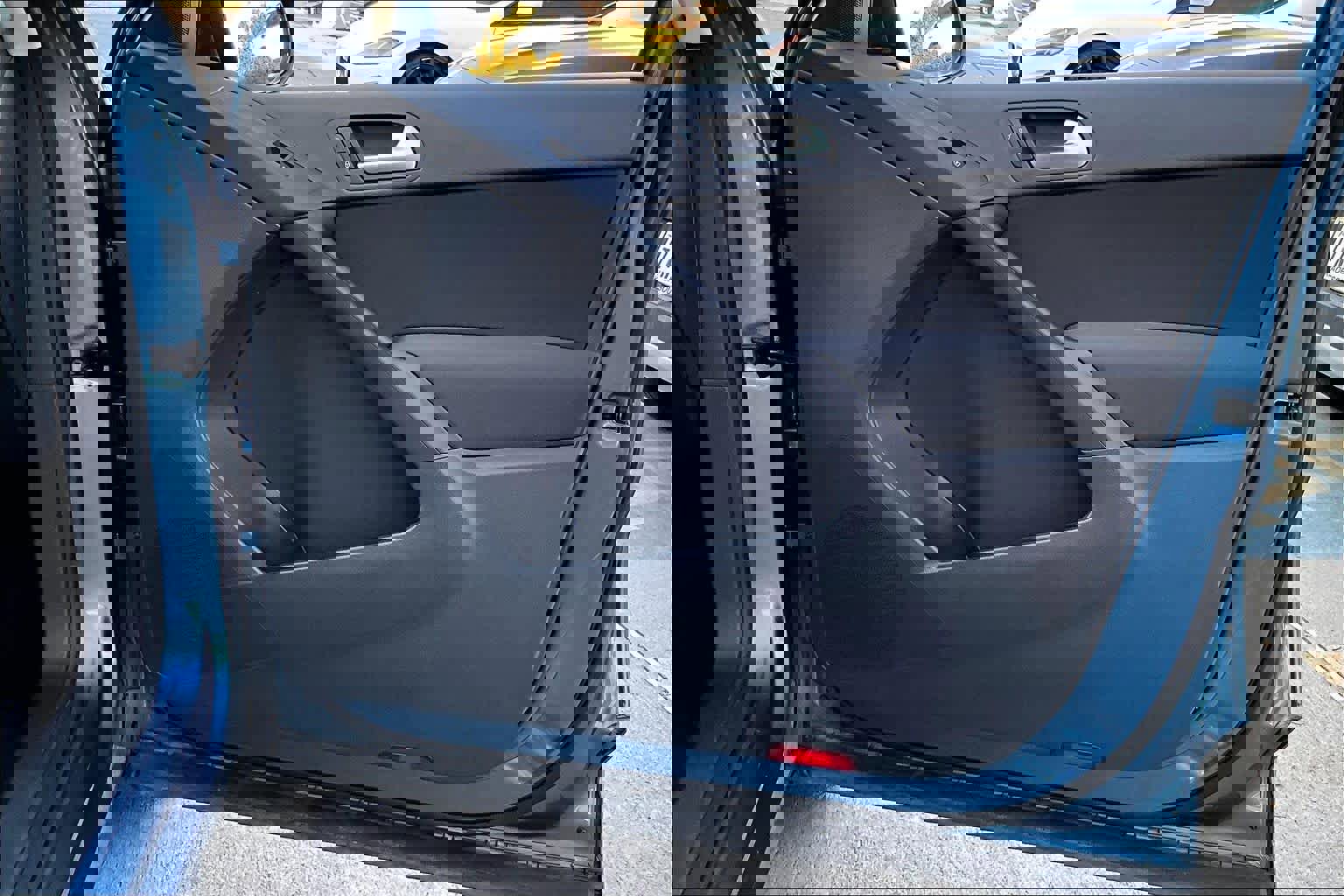 Used 2017 Volkswagen Tiguan Limited image 21