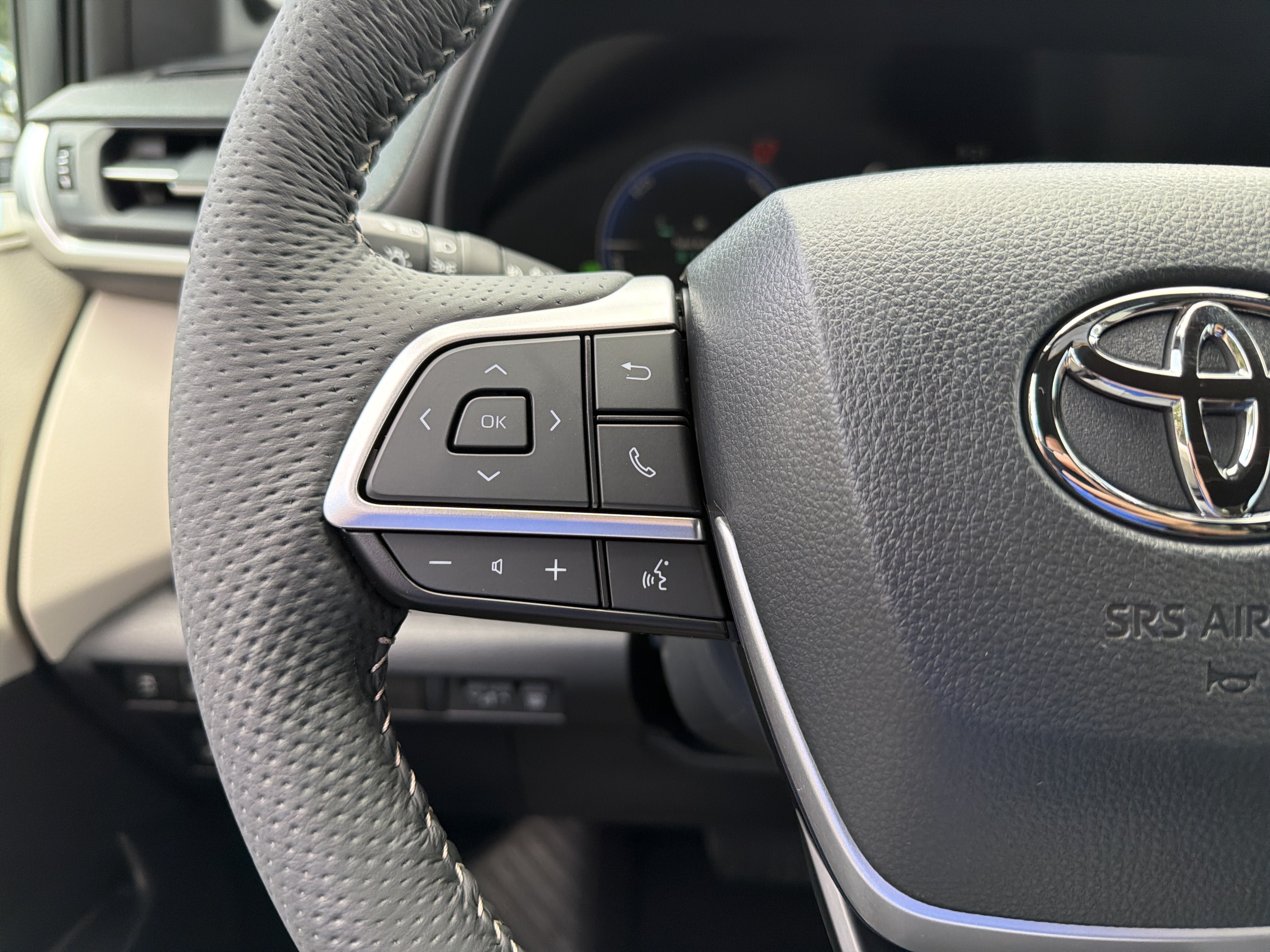 New 2026 Toyota Sienna Limited AWD/4WD image 17