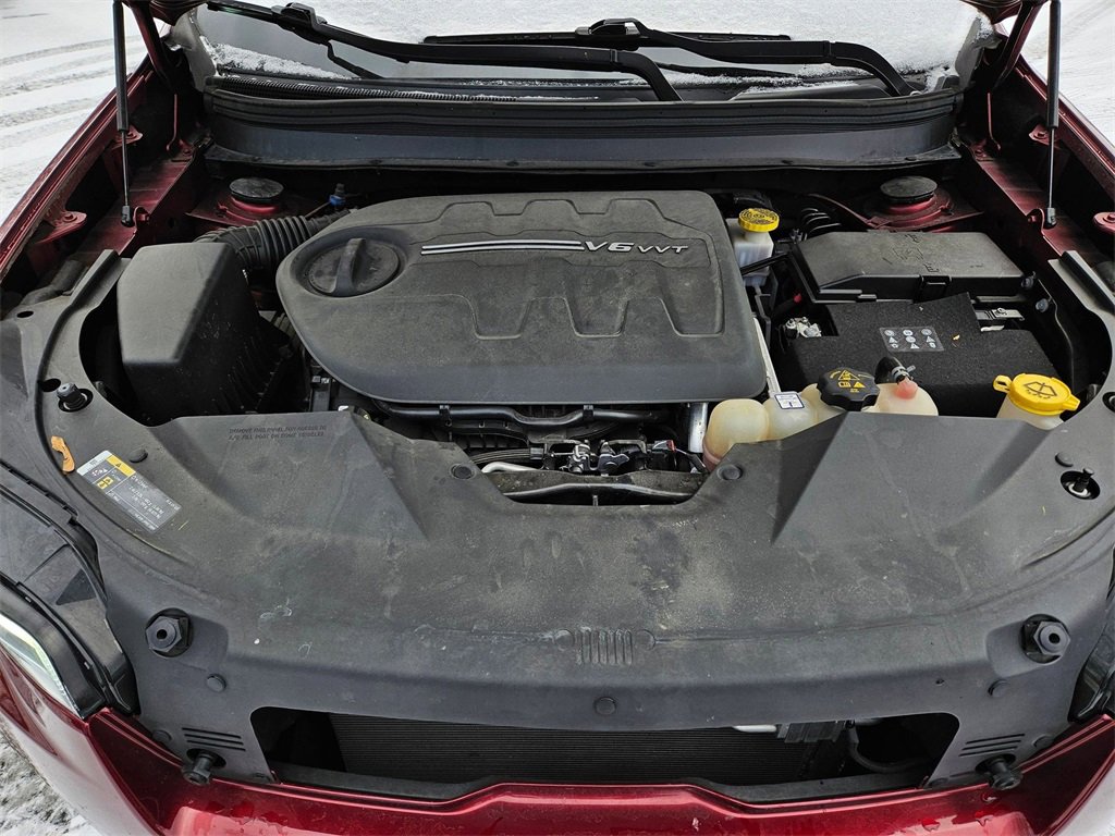 Used 2019 Jeep Cherokee Limited image 24