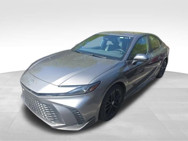 Used 2025 Toyota Camry SE FWD image 8