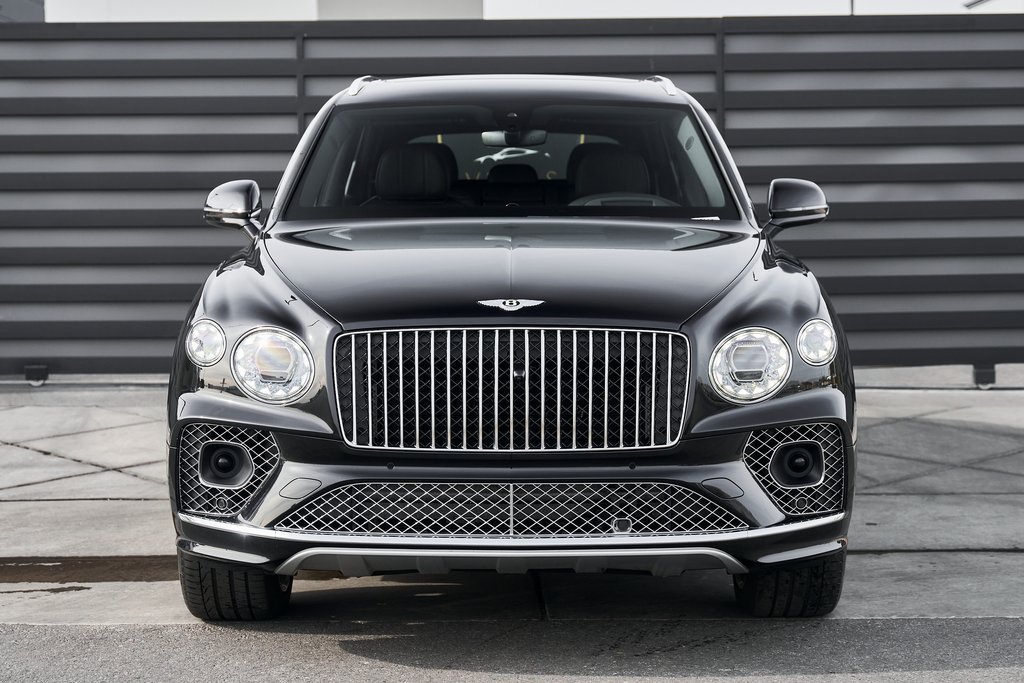 Used 2023 Bentley Bentayga Extended Wheelbase AWD/4WD image 15