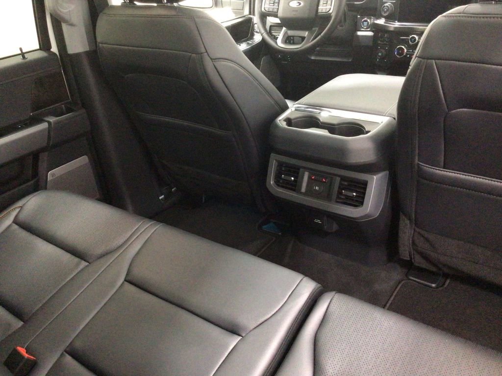 New 2025 Ford F250 Lariat w/ Lariat Ultimate Package image 34
