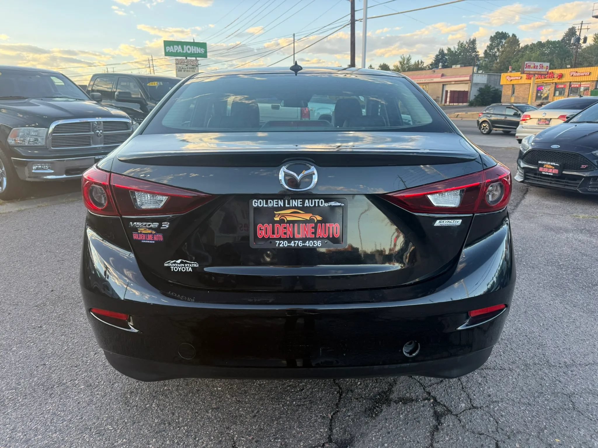 Used 2018 MAZDA MAZDA3 Touring FWD image 4
