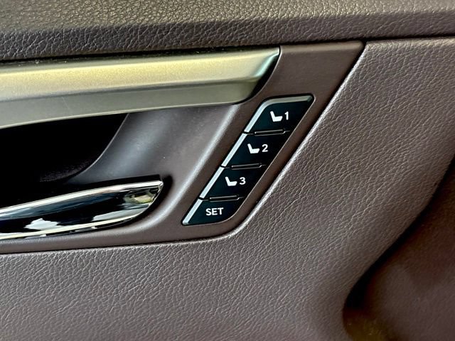 Used 2018 Lexus RX 450hL Luxury w/ Cold Area Package (CT) AWD/4WD image 15
