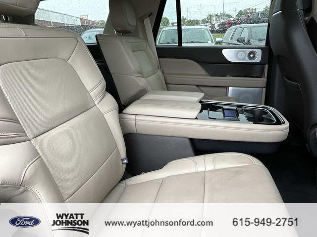 Used 2024 Lincoln Navigator Reserve image 26