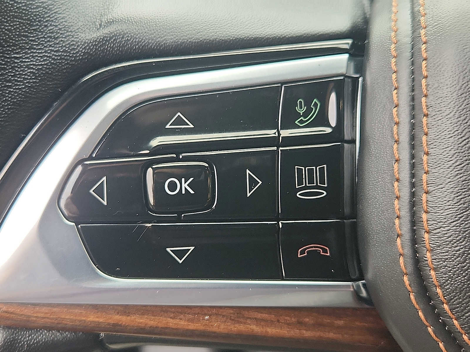 Certified 2023 Jeep Grand Cherokee Summit w/ Adv Protech Group IV image 20