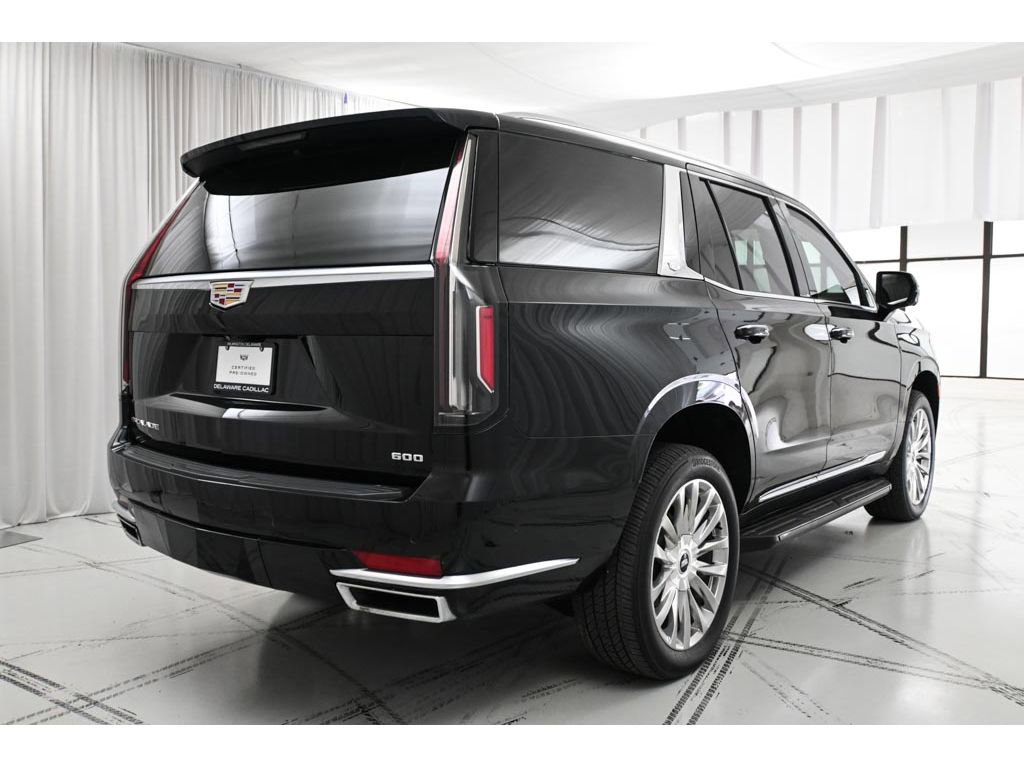 Used 2021 Cadillac Escalade Premium Luxury AWD/4WD image 7