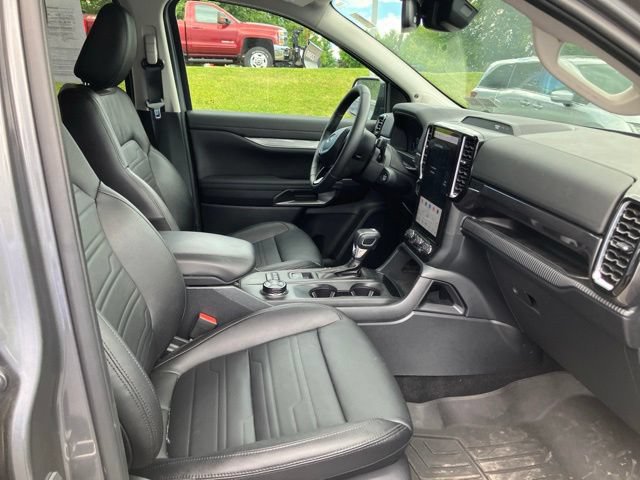 Used 2025 Ford Ranger Lariat w/ FX4 Off-Road Package AWD/4WD image 10