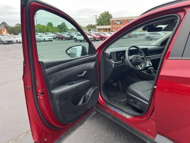 Used 2025 Hyundai Tucson SEL FWD image 4