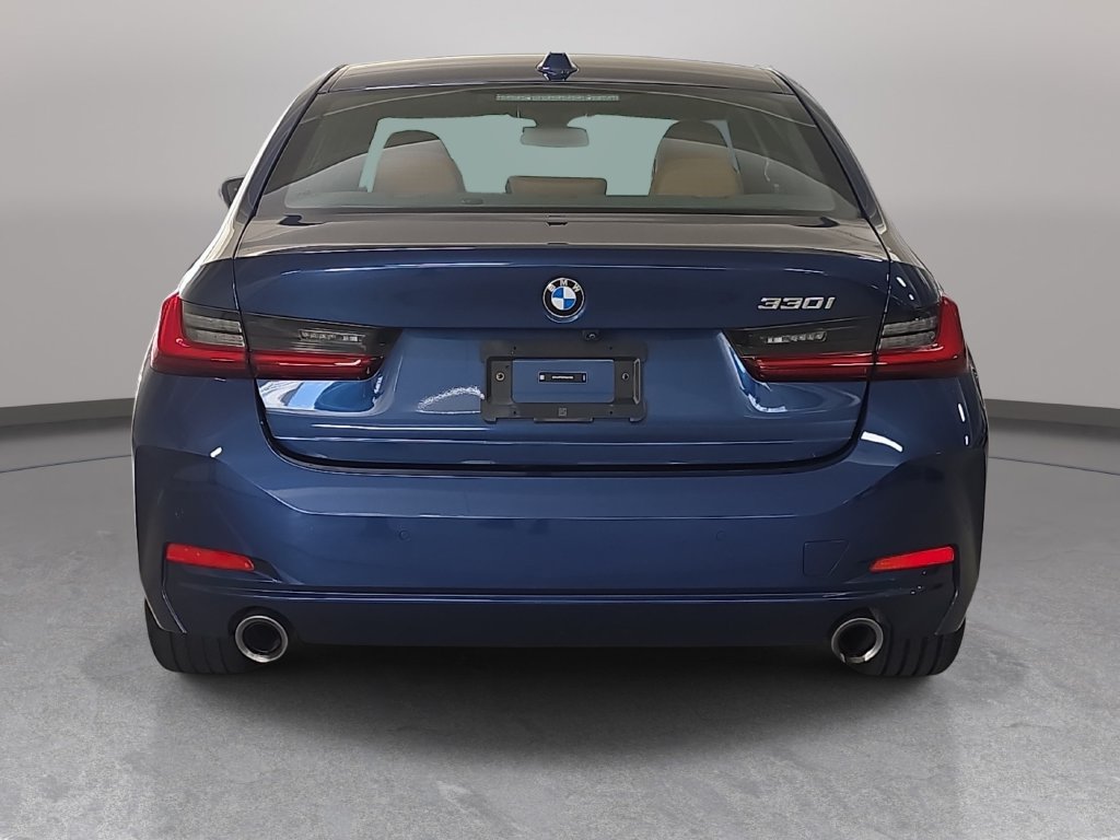 Certified 2023 BMW 330i Sedan w/ Driving Assistance Package RWD image 7