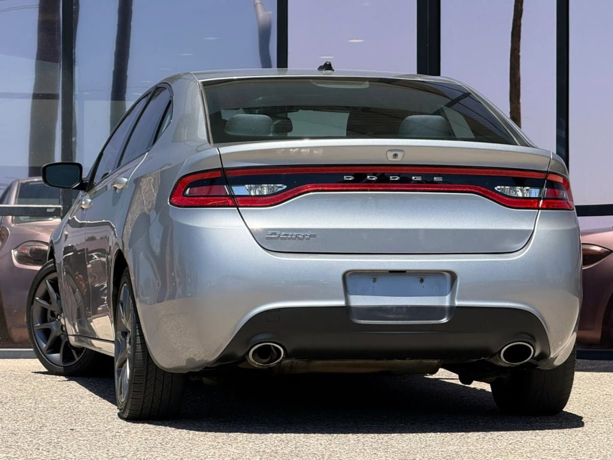 Used 2016 Dodge Dart SXT w/ Sun/Sound Group FWD image 8