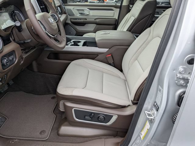 New 2026 RAM 1500 Laramie AWD/4WD image 12
