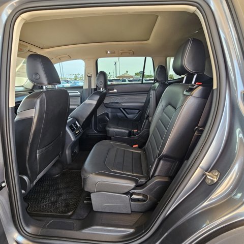 Used 2021 Volkswagen Atlas SEL Premium image 13