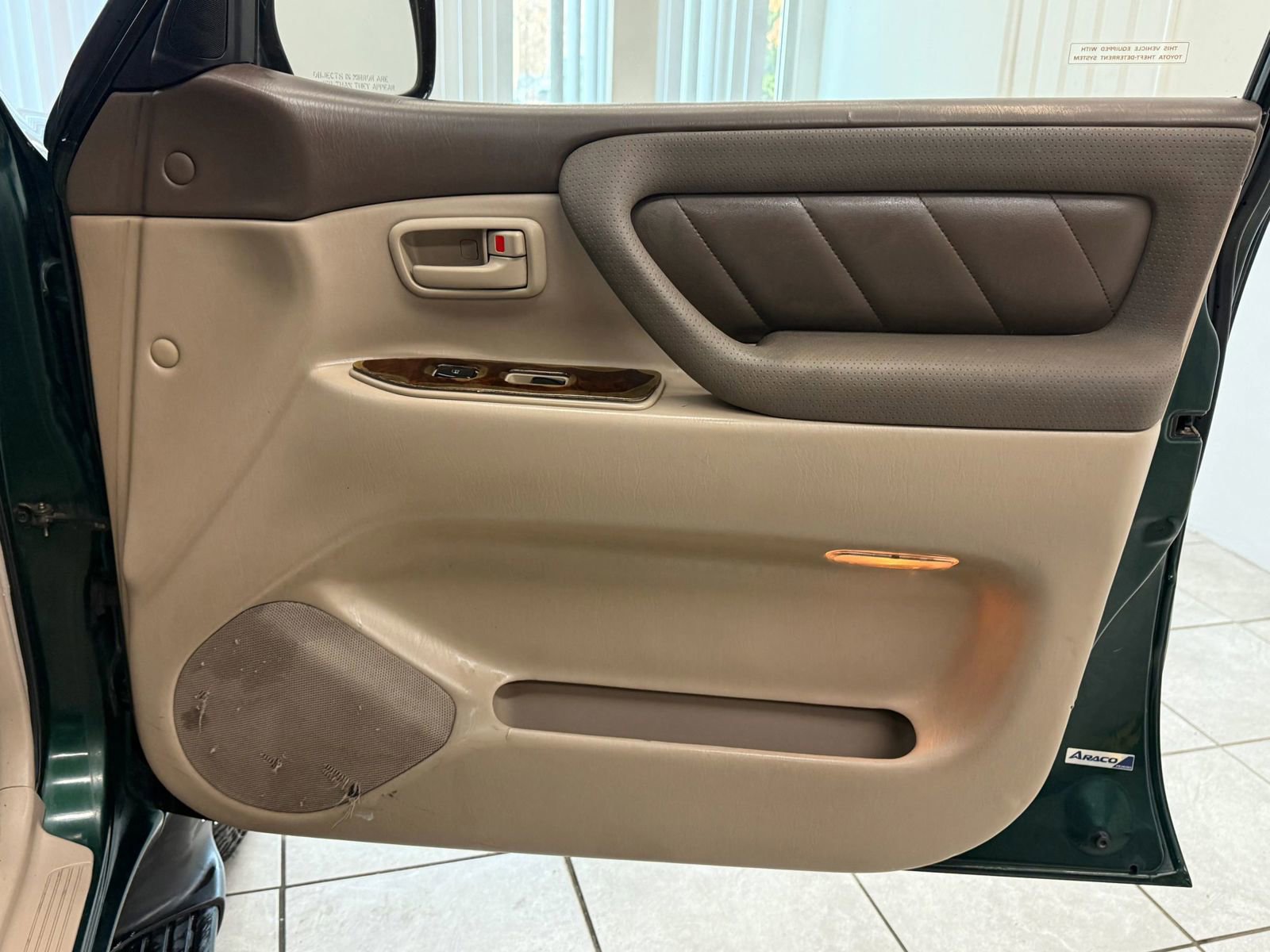 Used 1998 Toyota Land Cruiser image 24