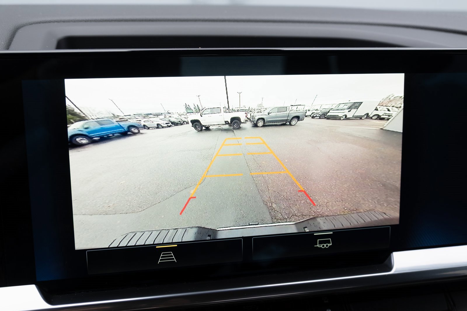 Used 2024 Chevrolet Silverado 3500 LT image 4