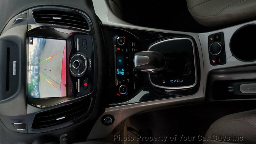 Used 2013 Ford C-MAX Energi SEL FWD image 26