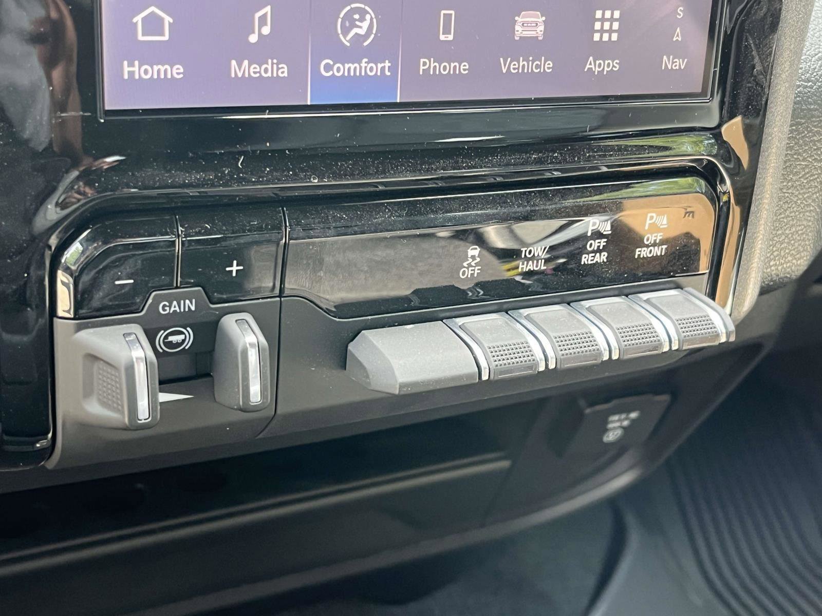 Used 2025 RAM 2500 Tradesman image 18