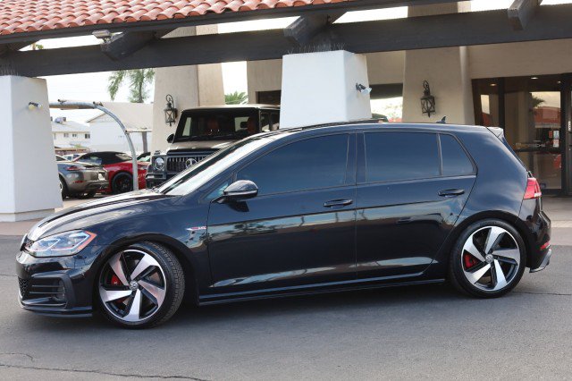 Used 2018 Volkswagen GTI SE w/ SE Leather Package FWD image 5