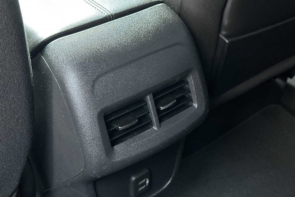 Used 2020 GMC Terrain SLE image 13