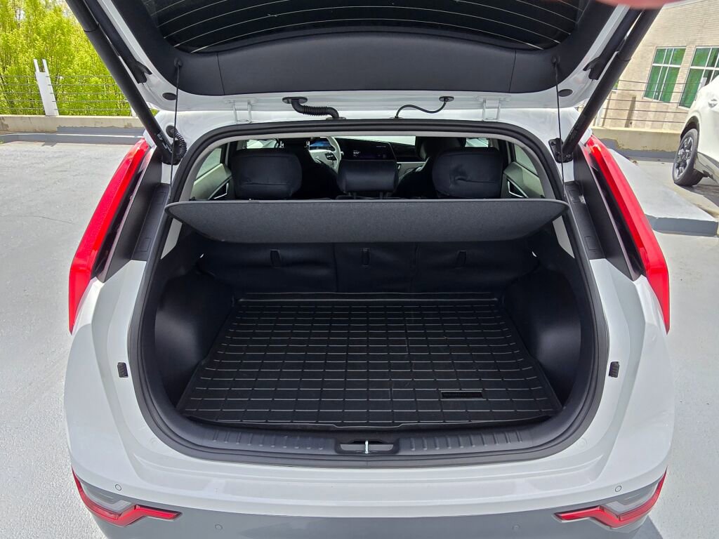 Used 2024 Kia Niro Wave w/ Wave Preserve Package image 14