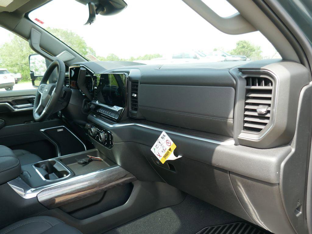New 2026 Chevrolet Silverado 3500 LTZ w/ LTZ Plus Package AWD/4WD image 14