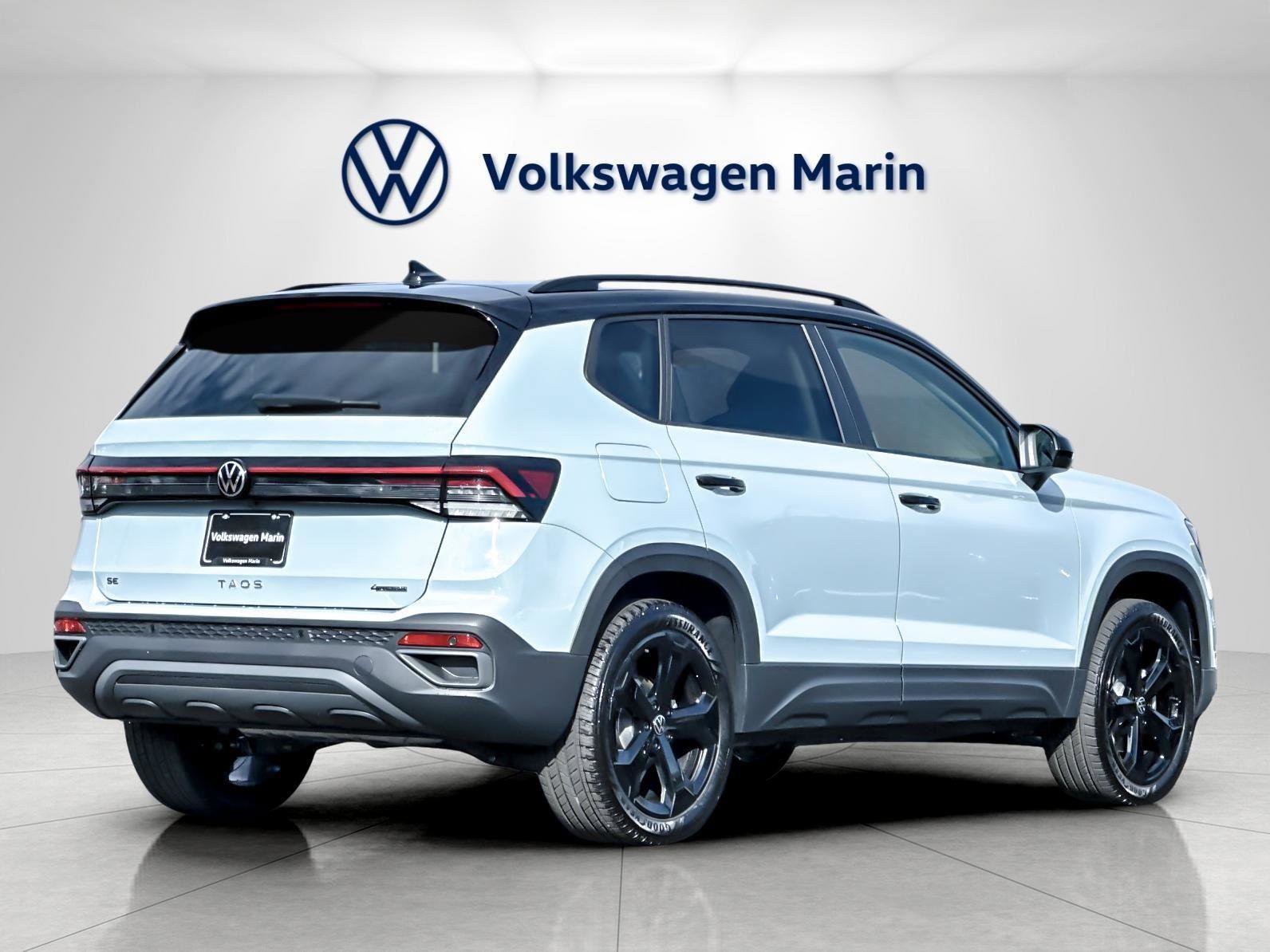 New 2026 Volkswagen Taos SE image 5