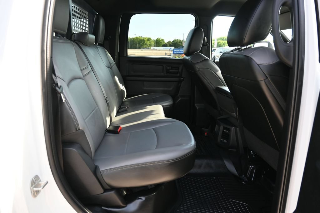 Used 2024 RAM 3500 Tradesman w/ Chrome Appearance Group AWD/4WD image 12