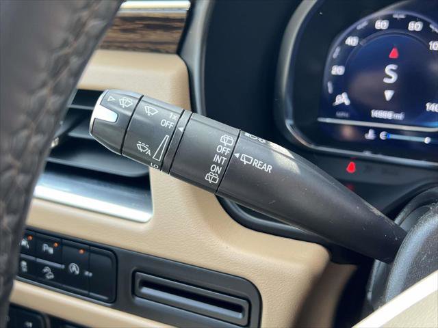 Used 2024 Chevrolet Suburban Premier AWD/4WD image 24