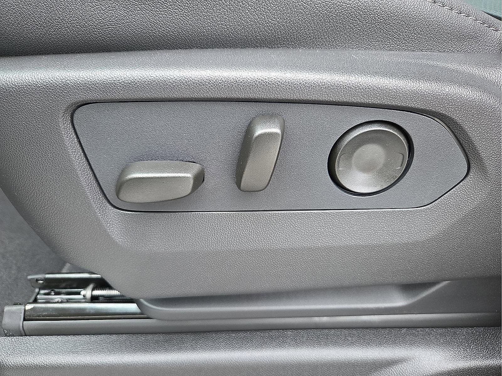 New 2026 Chevrolet Suburban LT w/ LPO, Dark Essentials Package image 16