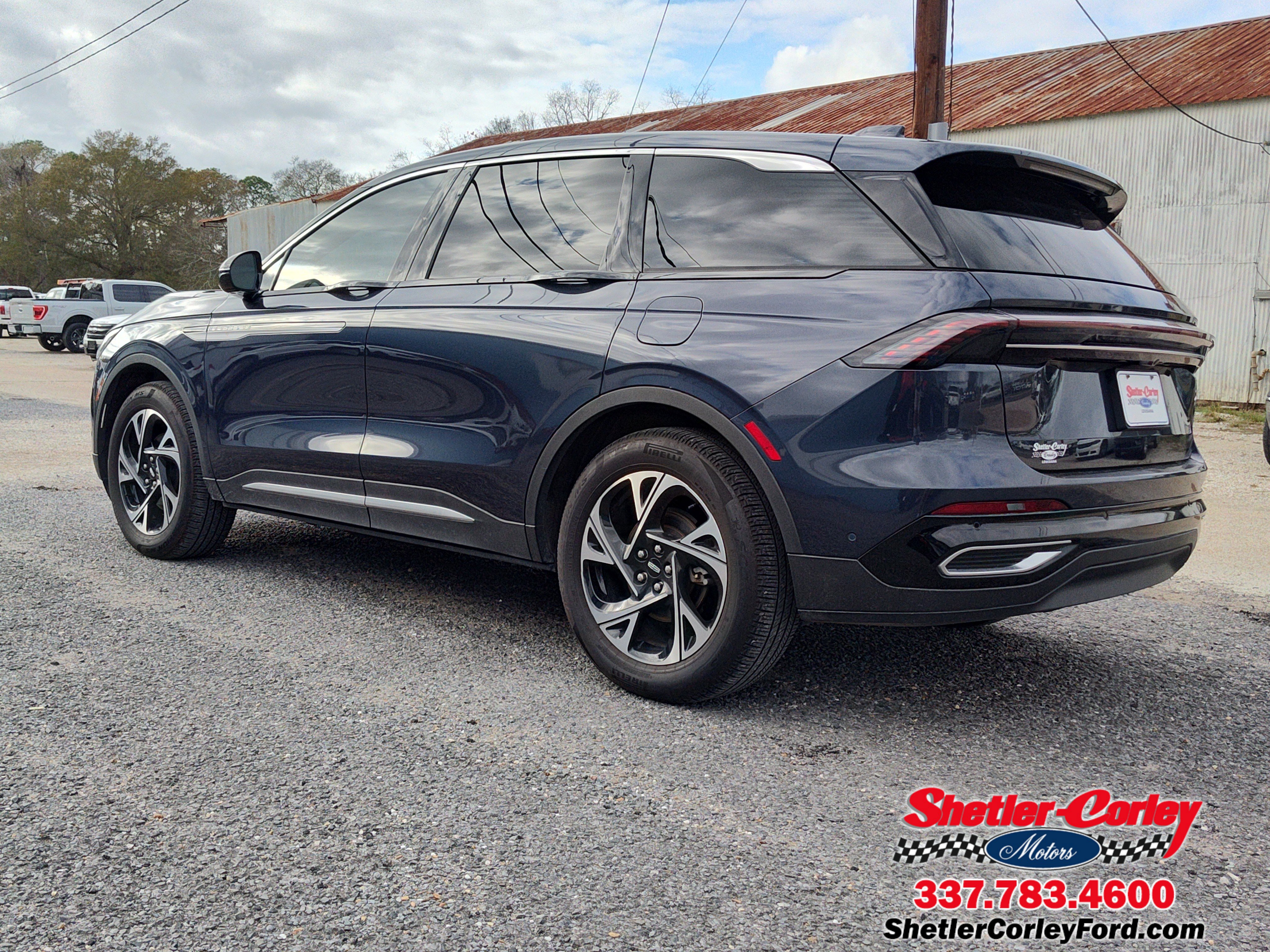 Used 2024 Lincoln Nautilus Premier image 4