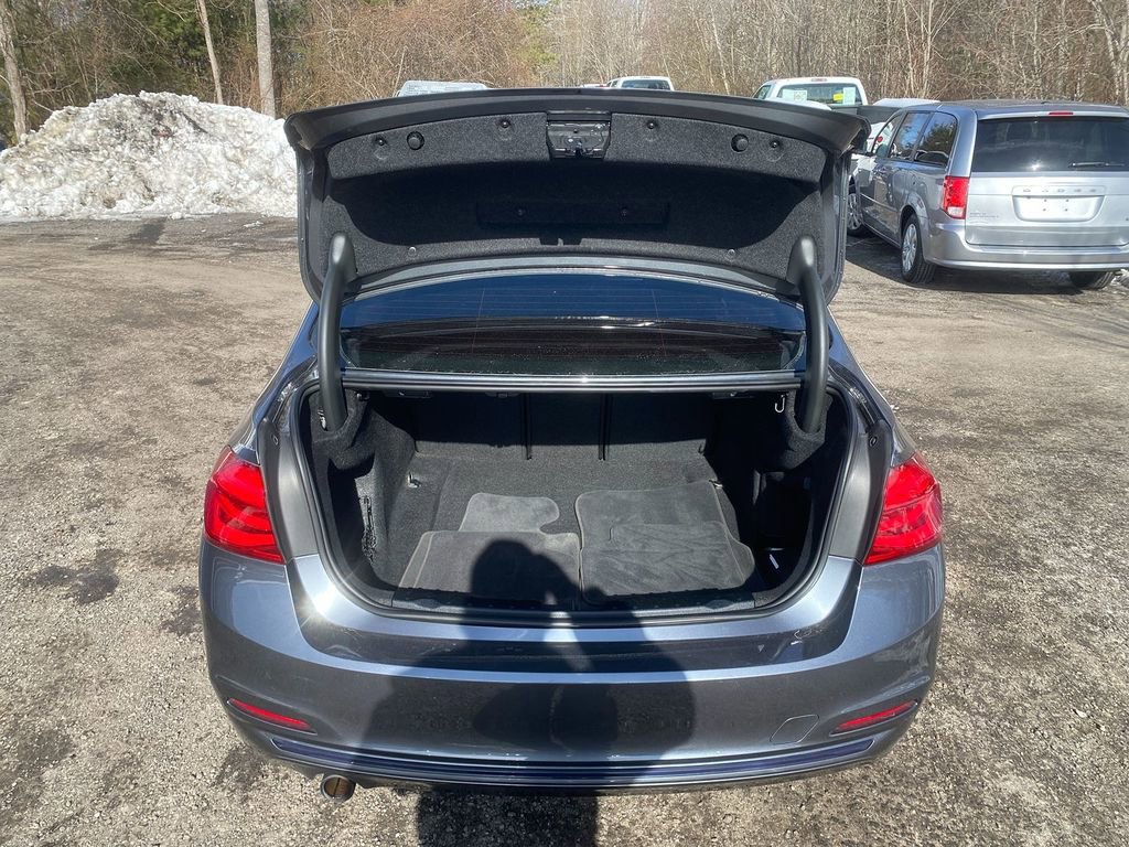 Used 2018 BMW 328d xDrive Sedan image 25