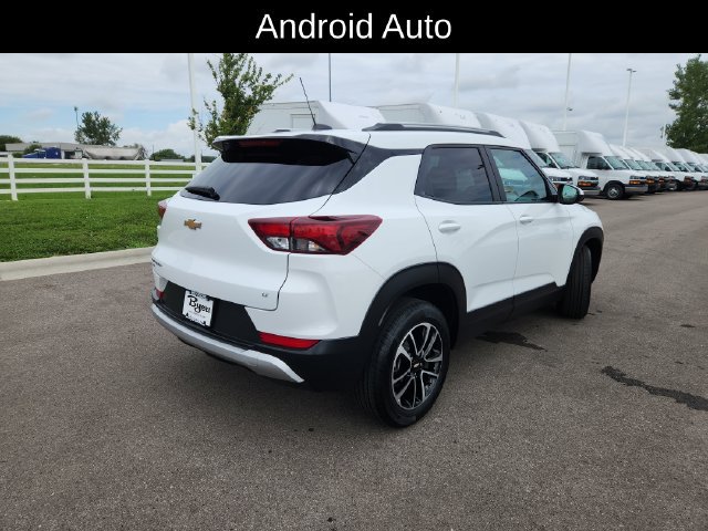 Used 2025 Chevrolet TrailBlazer LT AWD/4WD image 9