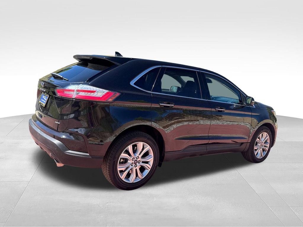 Certified 2022 Ford Edge Titanium w/ Equipment Group 301A AWD/4WD image 10