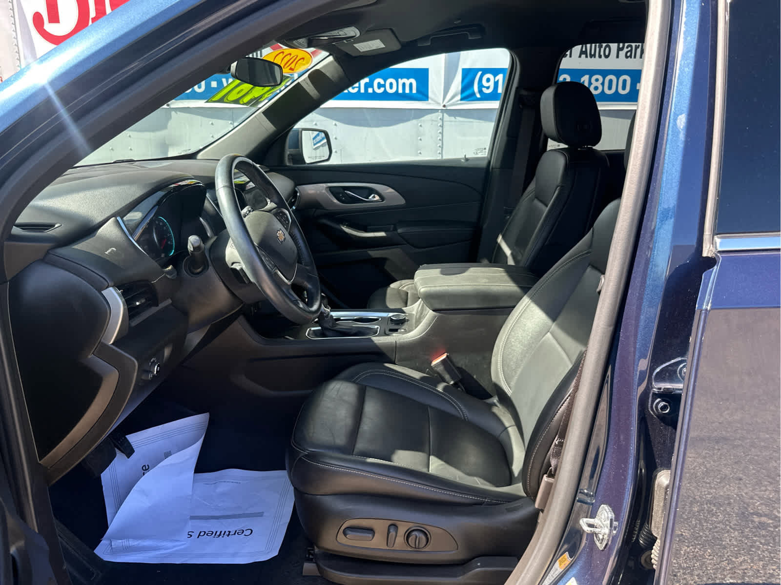 Used 2022 Chevrolet Traverse LT image 26