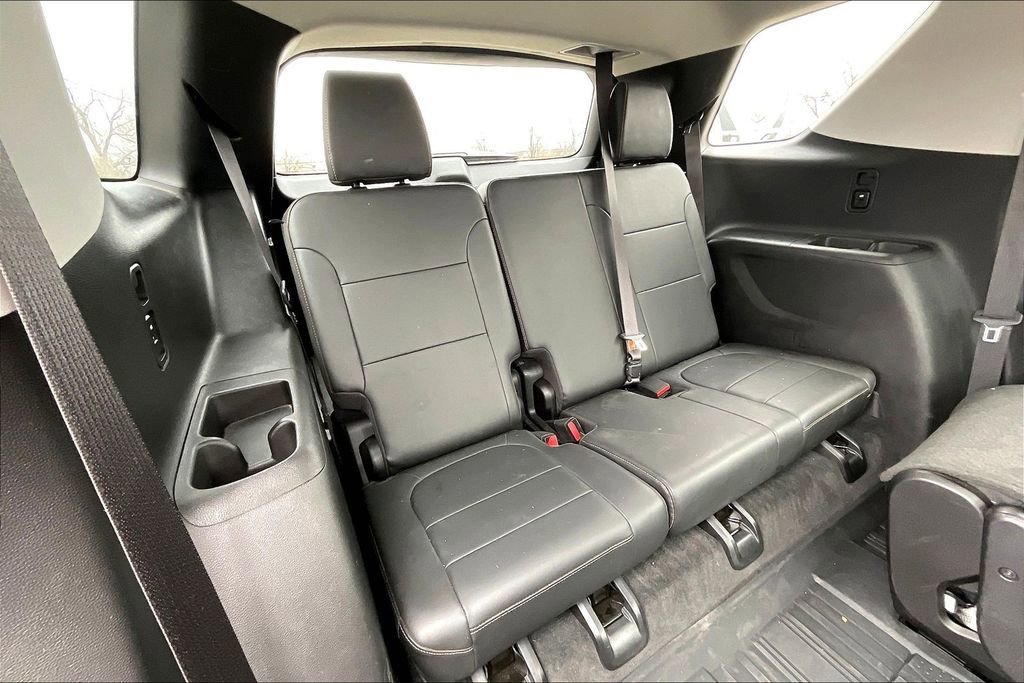 Used 2020 Chevrolet Traverse LT w/ LT Premium Package image 30
